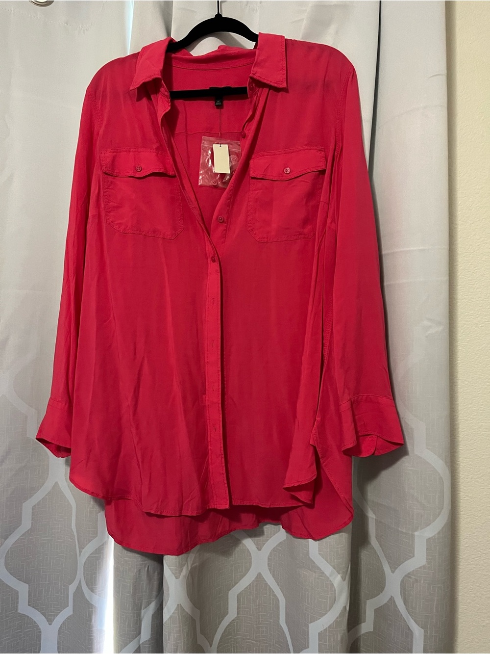 SOLD 

Talbots Vibrant Coral-Red Button-Down Blouse